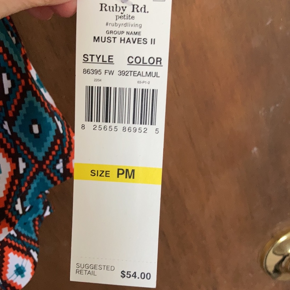 Ruby Rd top Aztec like print soft material v neck shirt w stretch boho MP - Picture 15 of 17